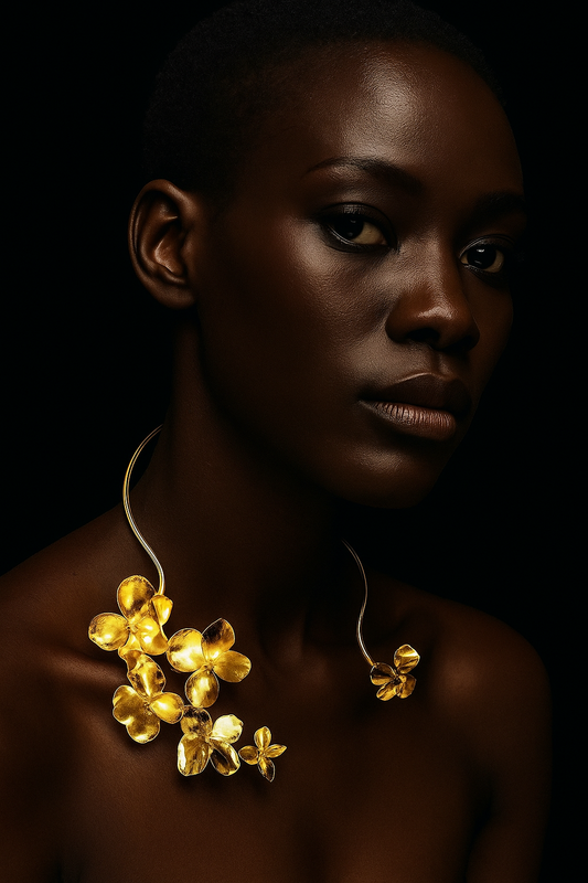 Choker Escultural de Hortênsias Naturais